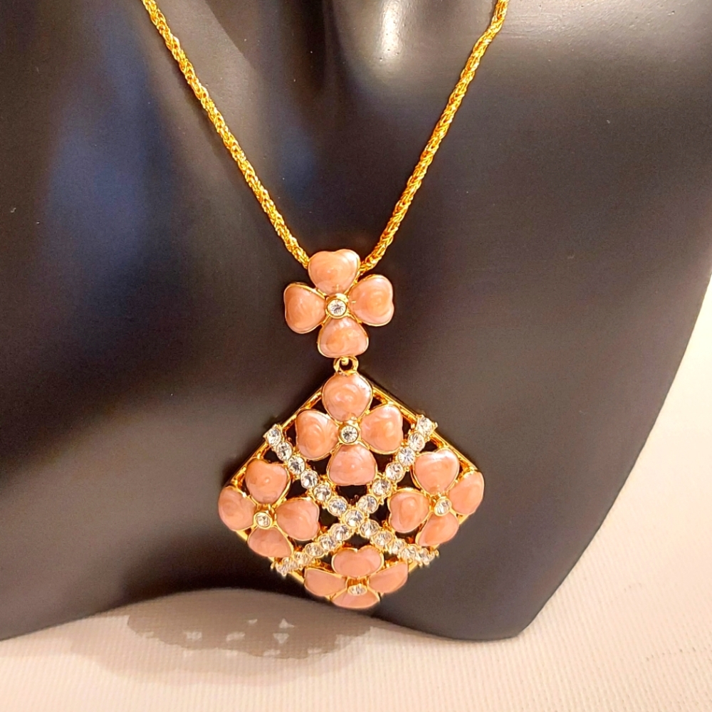 Nolan Miller statement necklace